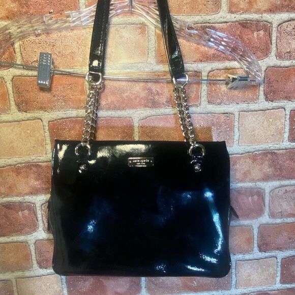 Kate Spade Black Patent Leather Tote with Gold Chain for any occasion - Picture 16 of 16